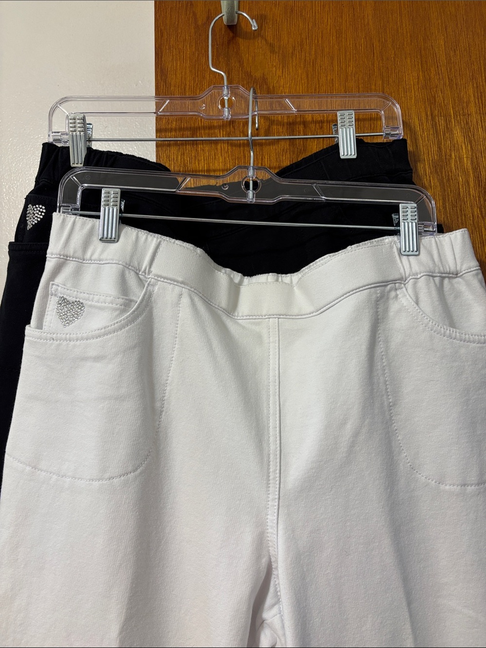 Quaker Factory set of 2 capris